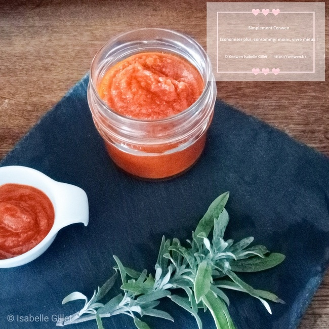 Sauce tomate maison préparée au Monsieur Cuisine, mélange de tomates, herbes et aromates cuits doucement.