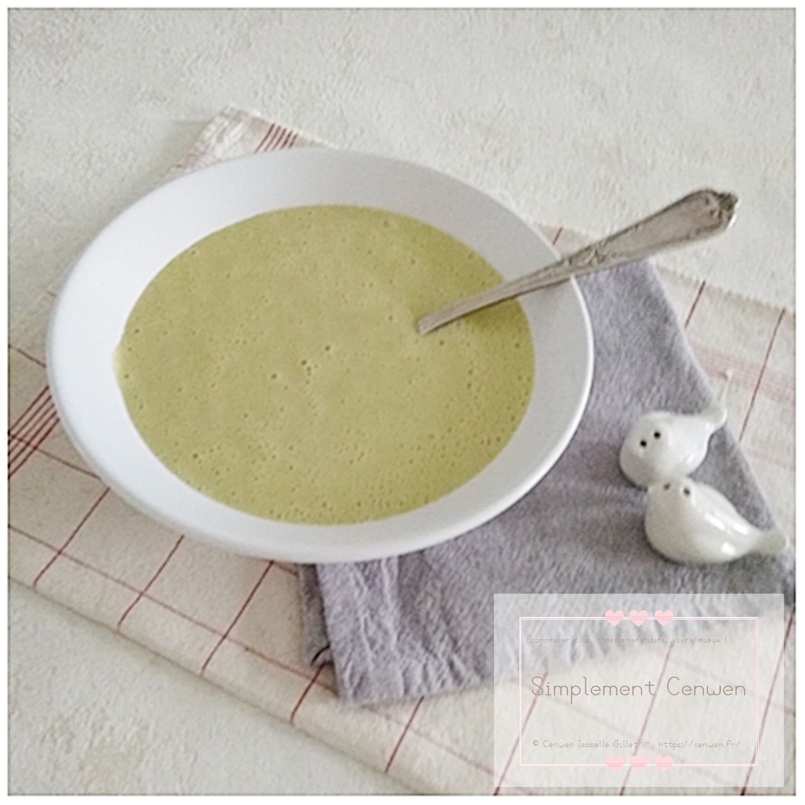 Soupe de pois cassés au cumin, épaisse et réconfortante.